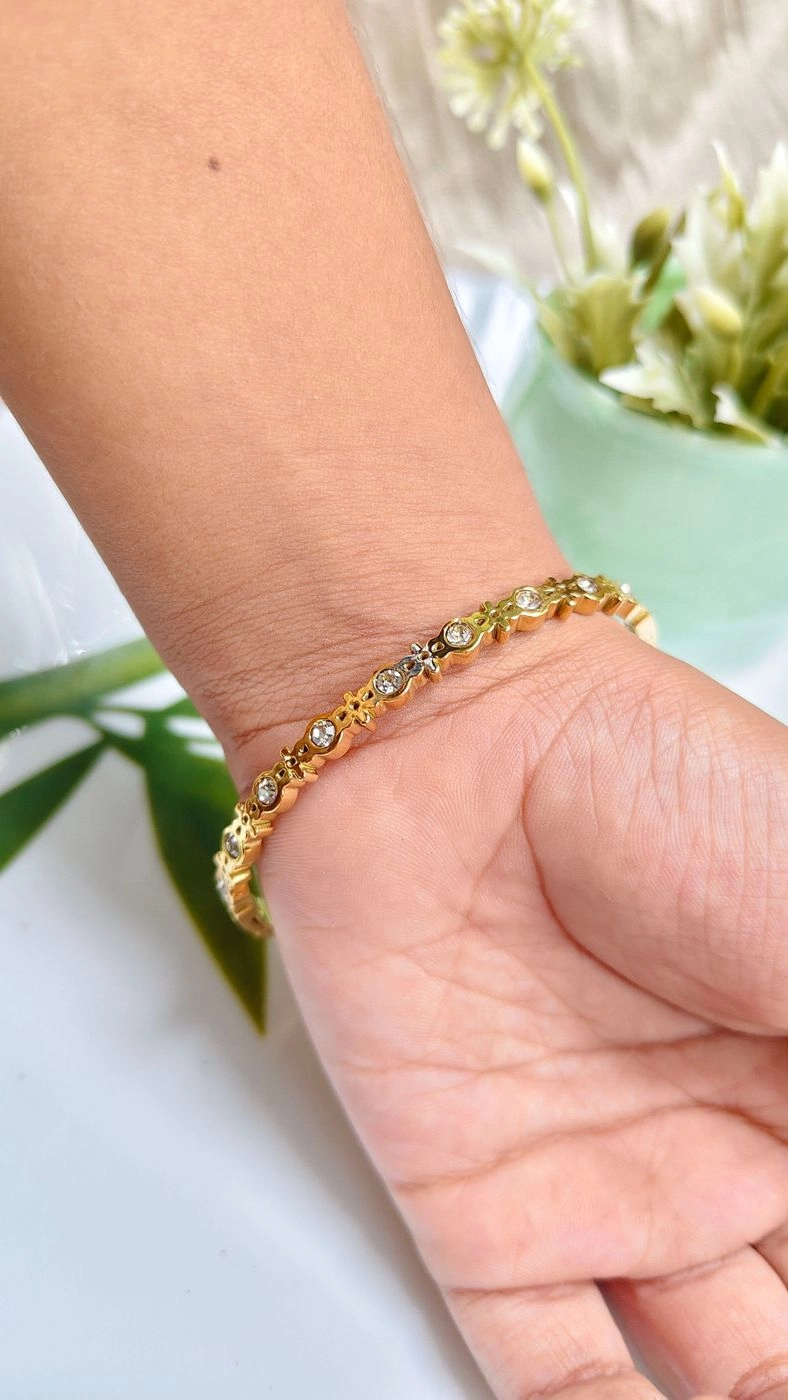 Flower and stone baby bangle 2