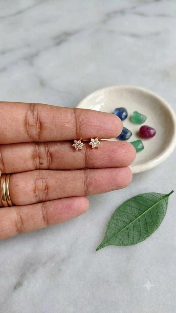 6 petal star ball back earrings