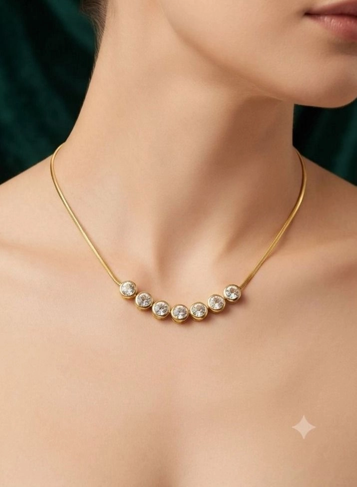 Stone balls necklace