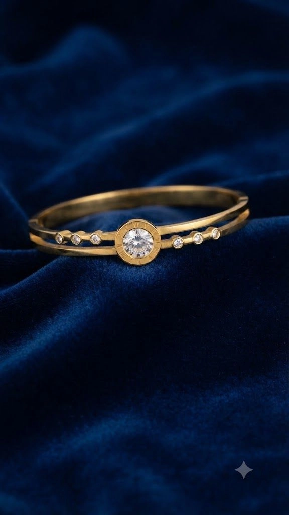 Roman number with stone bangle
