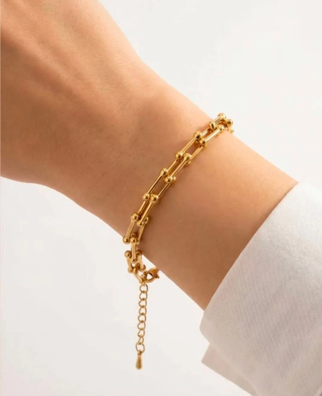 U chain bracelet