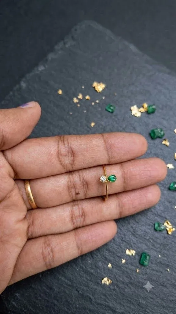 Green and white drop ring 2