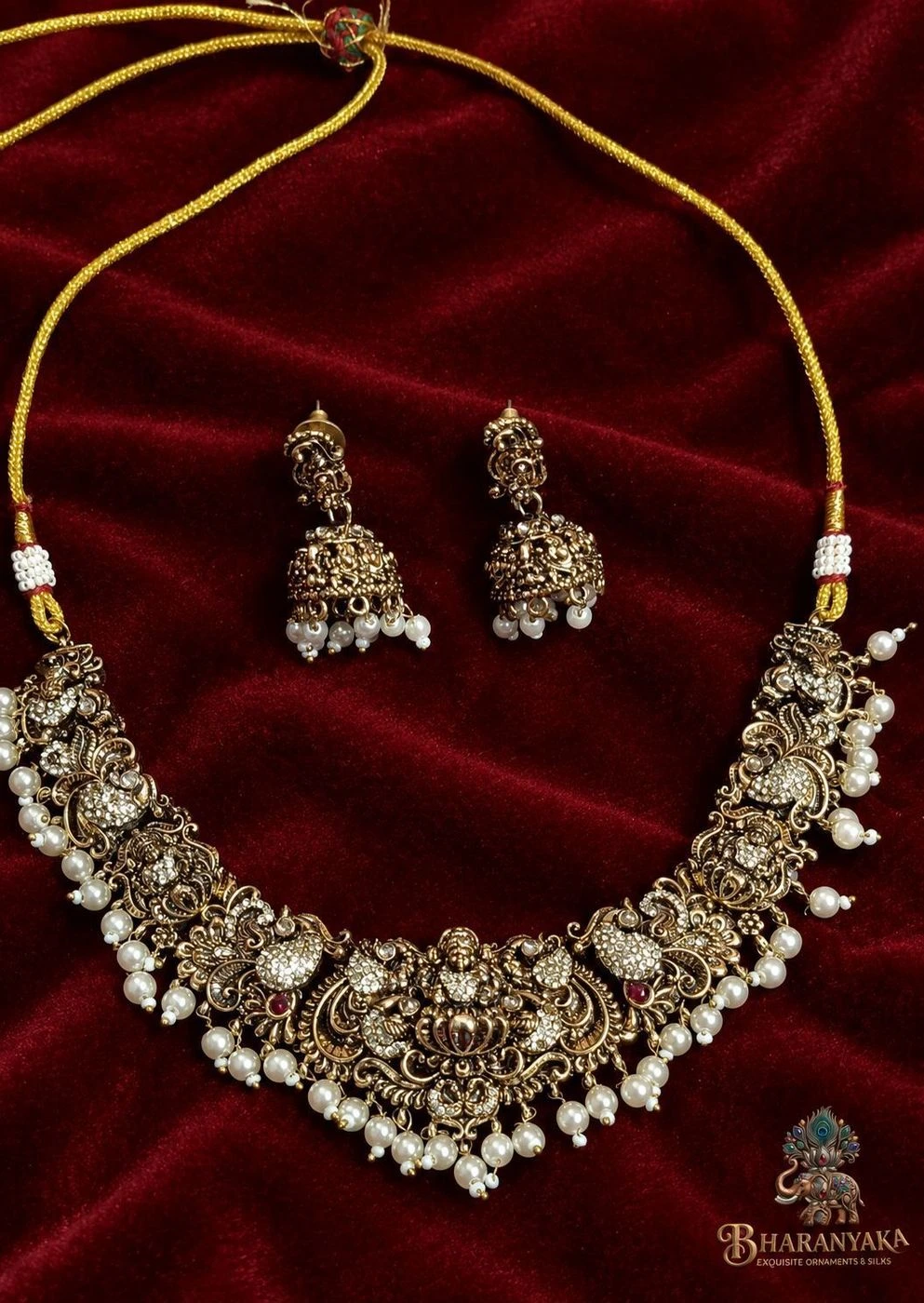 Antique Gold Plated Goddess Lakshmi Temple Jewellery Necklace Set 1