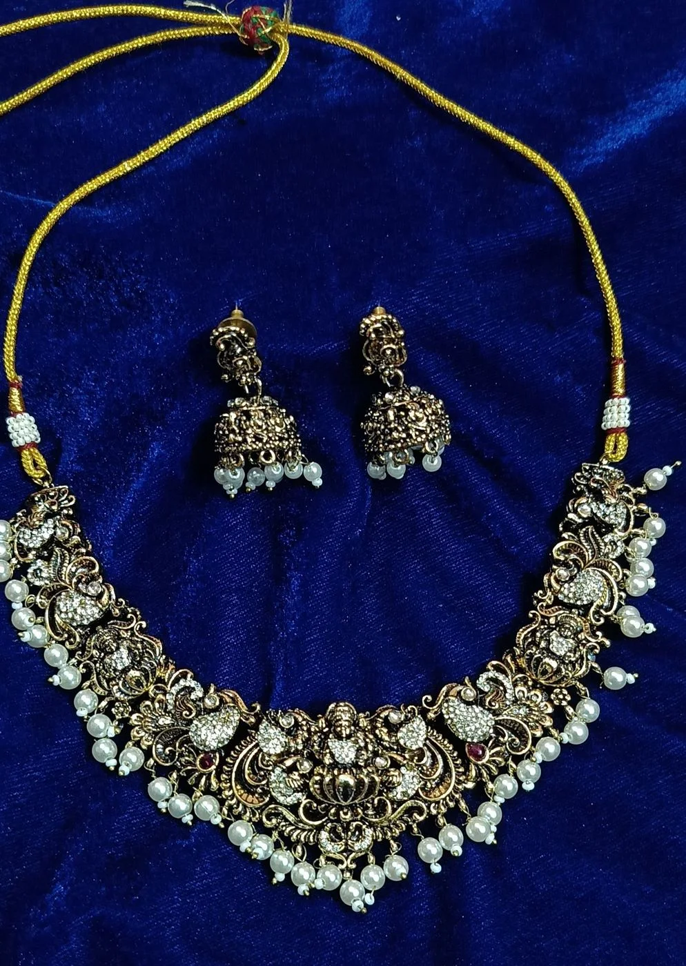Antique Gold Plated Goddess Lakshmi Temple Jewellery Necklace Set 3