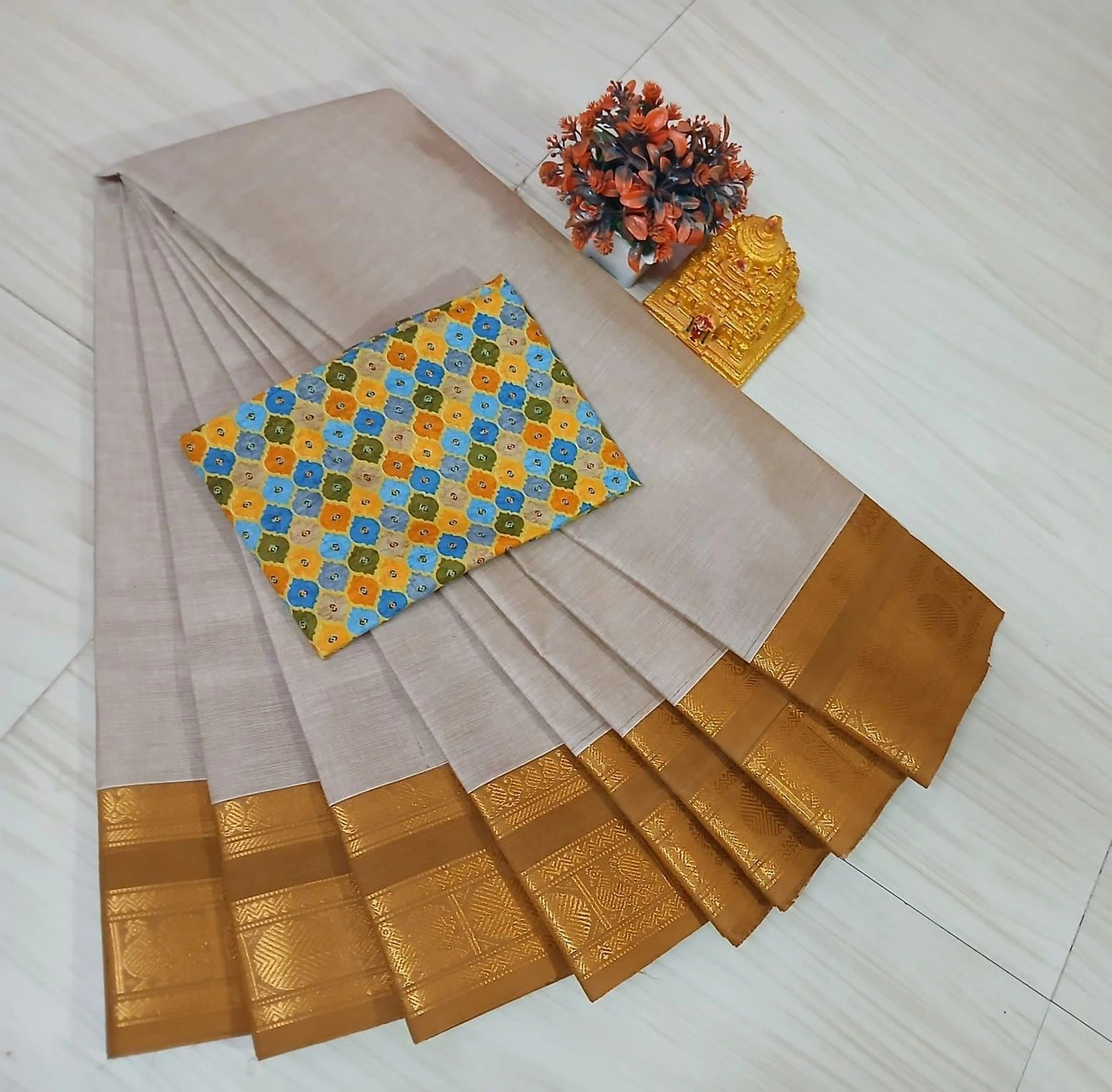 Chettinad Fancy Cotton Plain Sarees 16