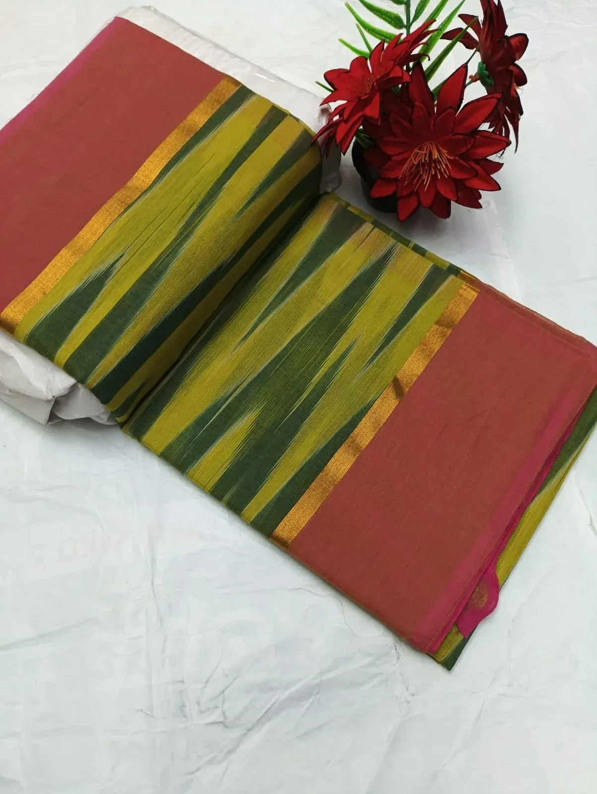 Pochampalli Cotton Sarees
With Blouse 3