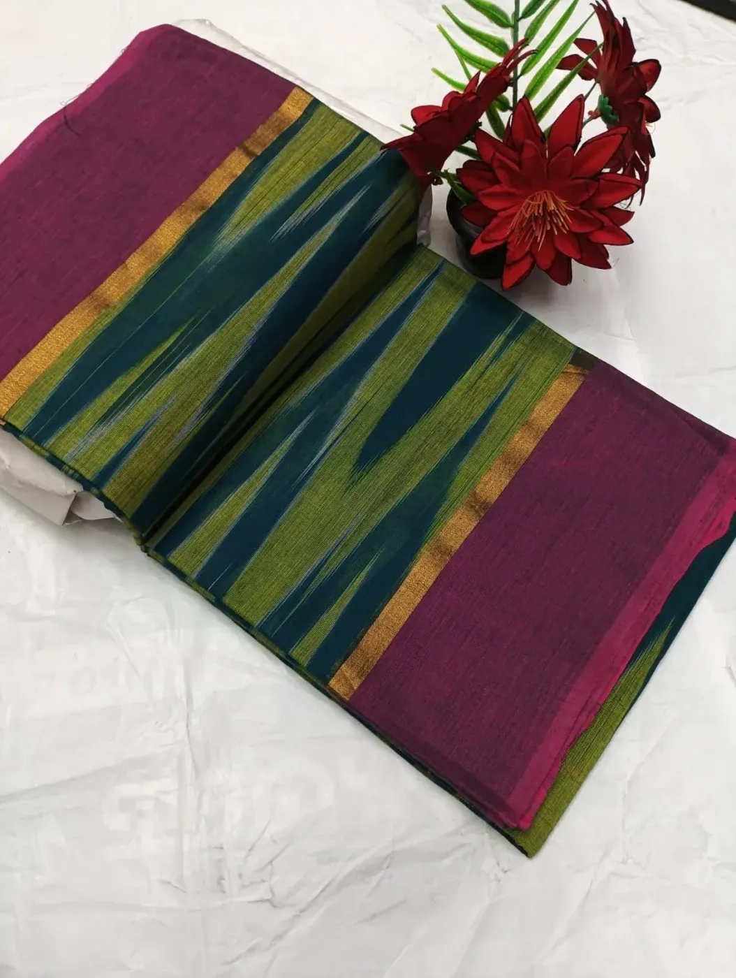 Pochampalli Cotton Sarees
With Blouse 14