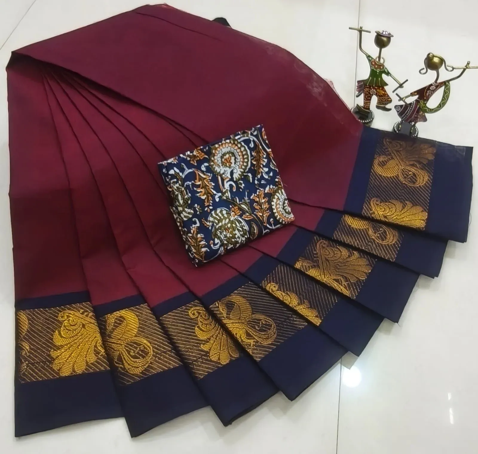 Chettinad Royal Cotton Plain Sarees 1