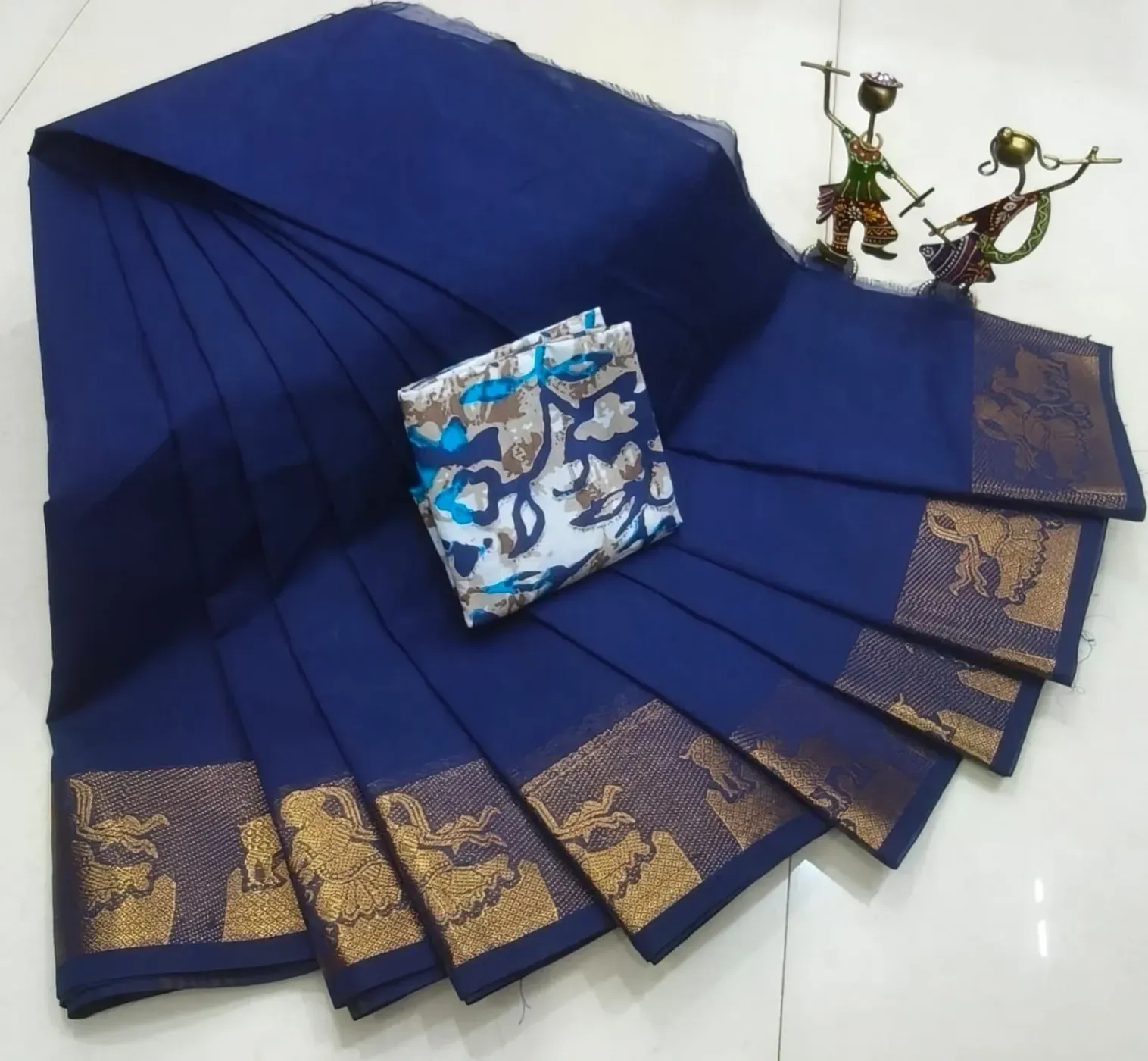 Chettinad Royal Cotton Plain Sarees 9