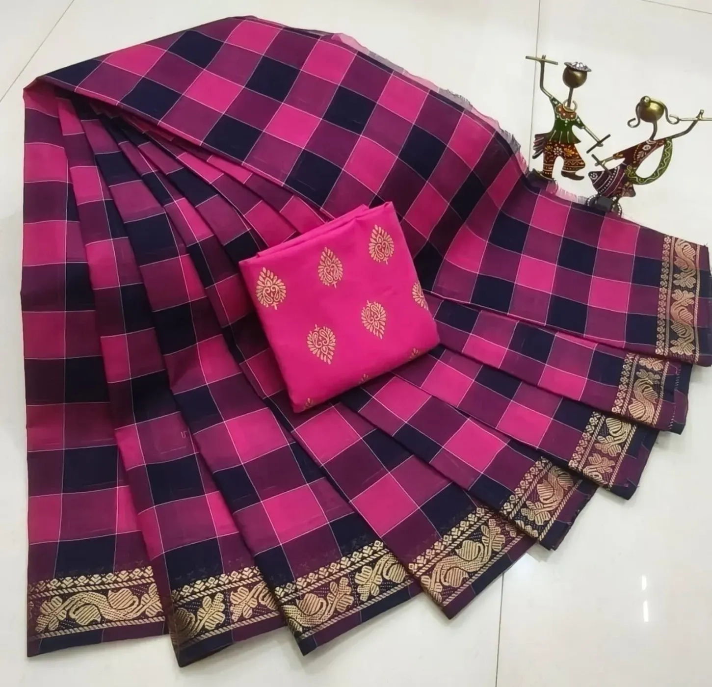 Chettinad Royal Cotton Plain Sarees 15