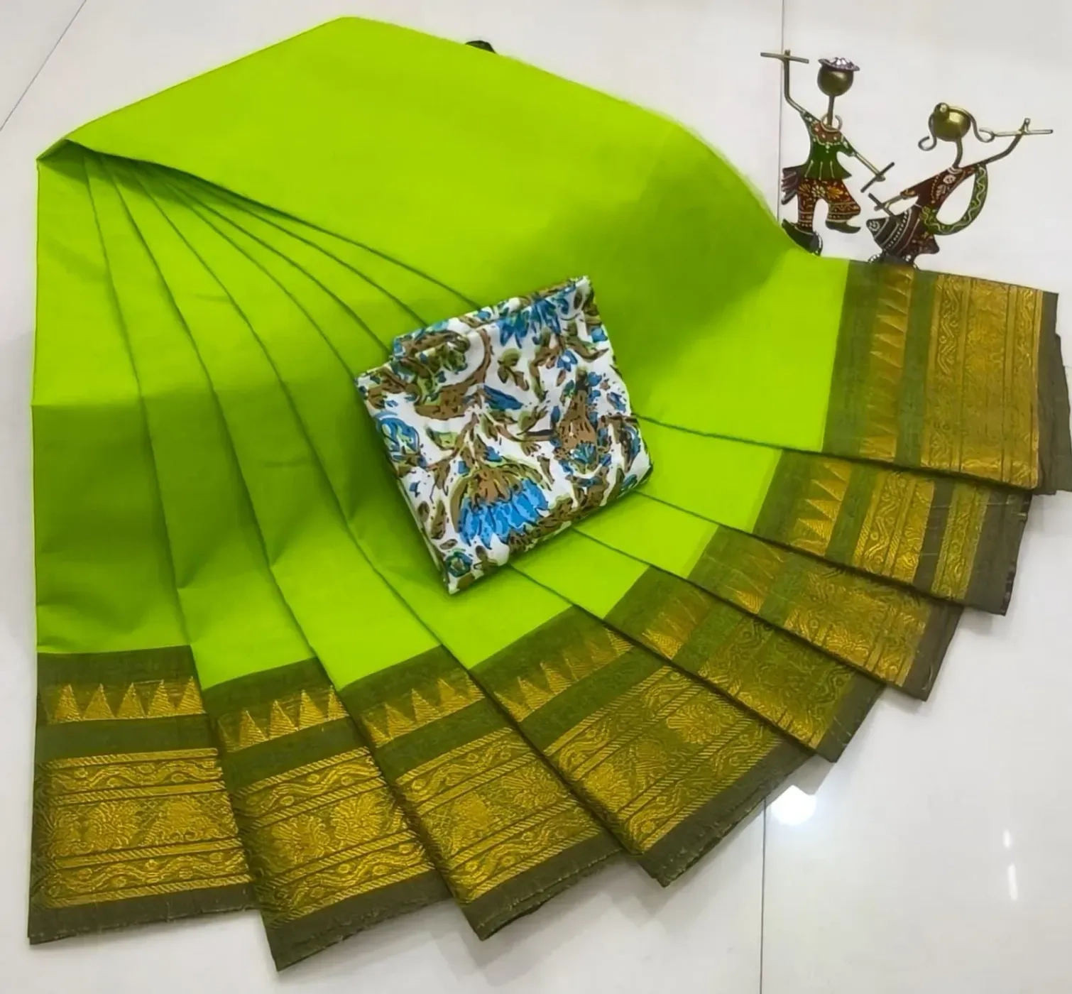 Chettinad Royal Cotton Plain Sarees 17
