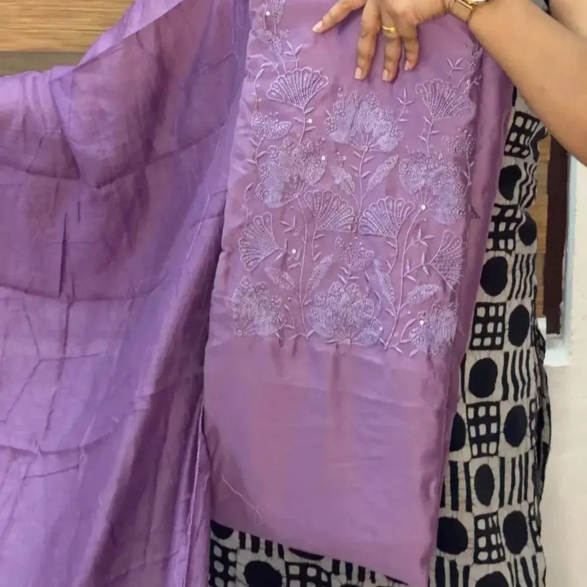 CHANDERI
